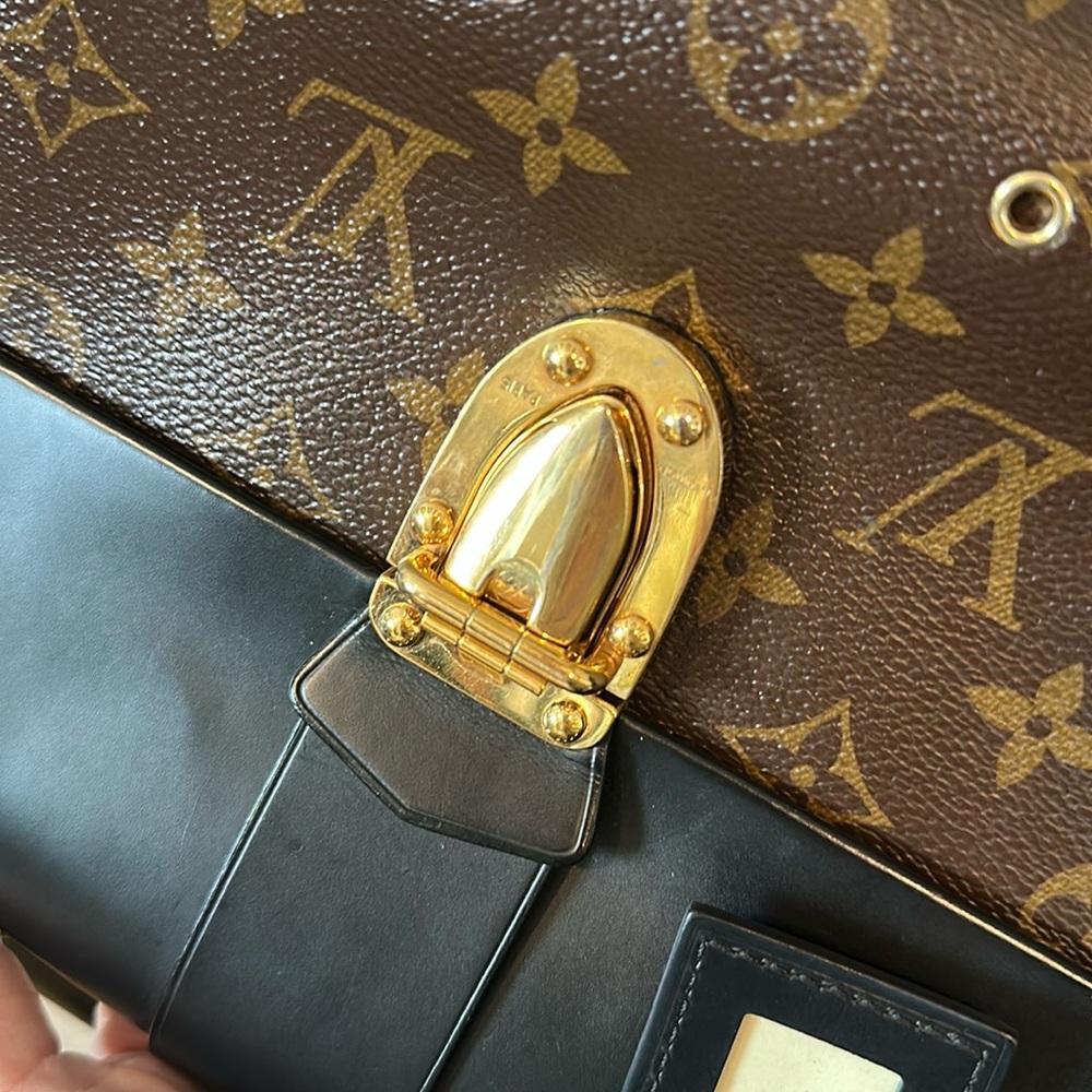 Louis Vuitton LV Monogram One Handle MM - Picture 13 of 16